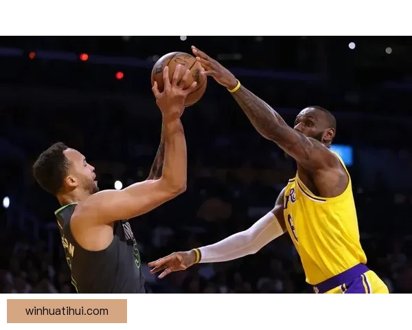 李凯尔：即使无球也专注提升 技术 队伍需围绕戈贝尔组织进攻